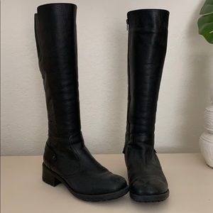 Black wool insulated waterproof boots by Santana